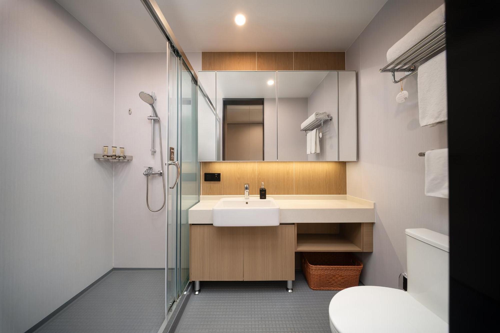 Cm Serviced Apartment Shenzhen Dongmen Zewnętrze zdjęcie